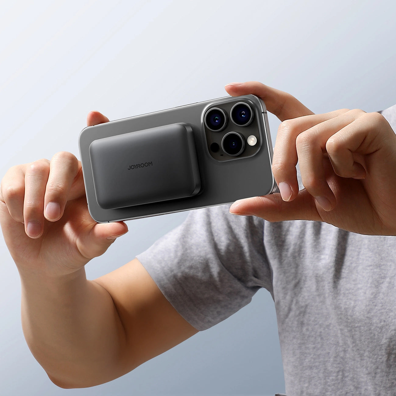 Batterie Externe Sans Fil Joyroom JR-W020 Mini, 5000mAh, 20W, QC + PD + FQI, 1 x QI - 1 x USB-A - 1 x USB-C, Noire