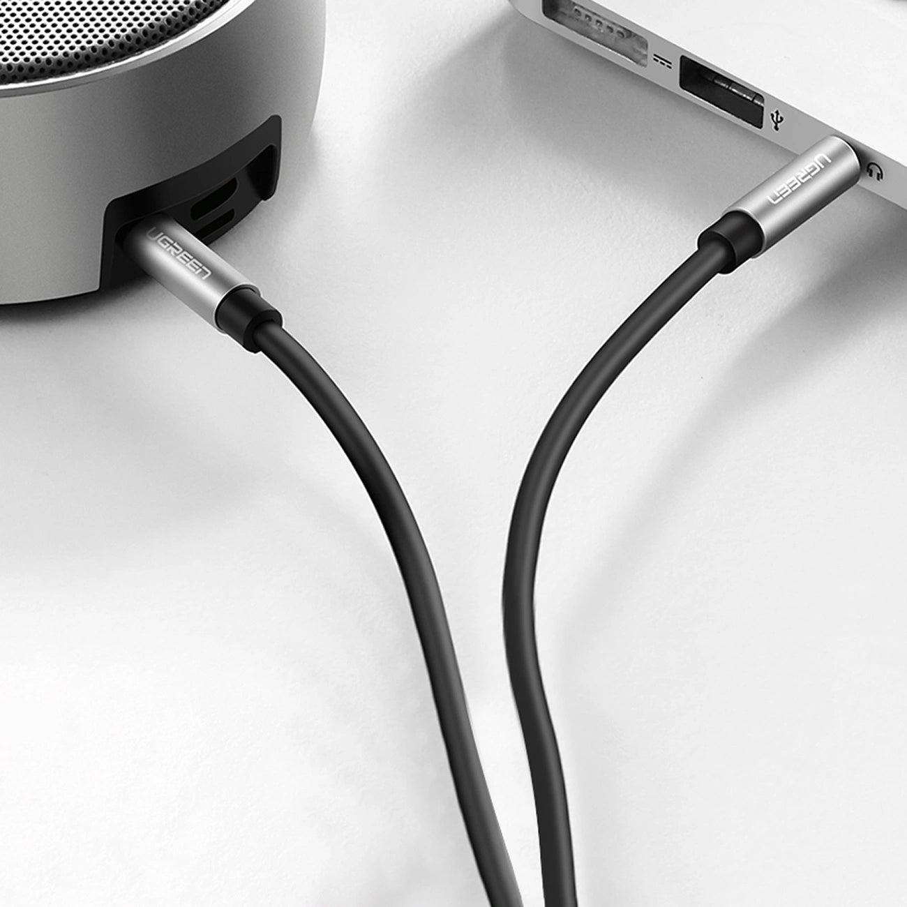 Câble Audio 3.5mm - 3.5mm UGREEN AV119, 3m, Noir
