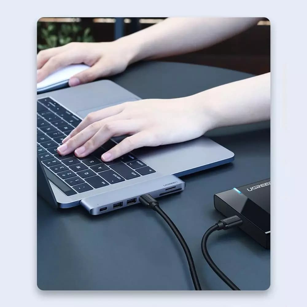 Hub USB-C UGREEN CM251 pour Apple MacBook Pro / Air, 3 x USB-A 3.0 - 1 x USB-C - 1 x SD - 1 x microSD, Gris