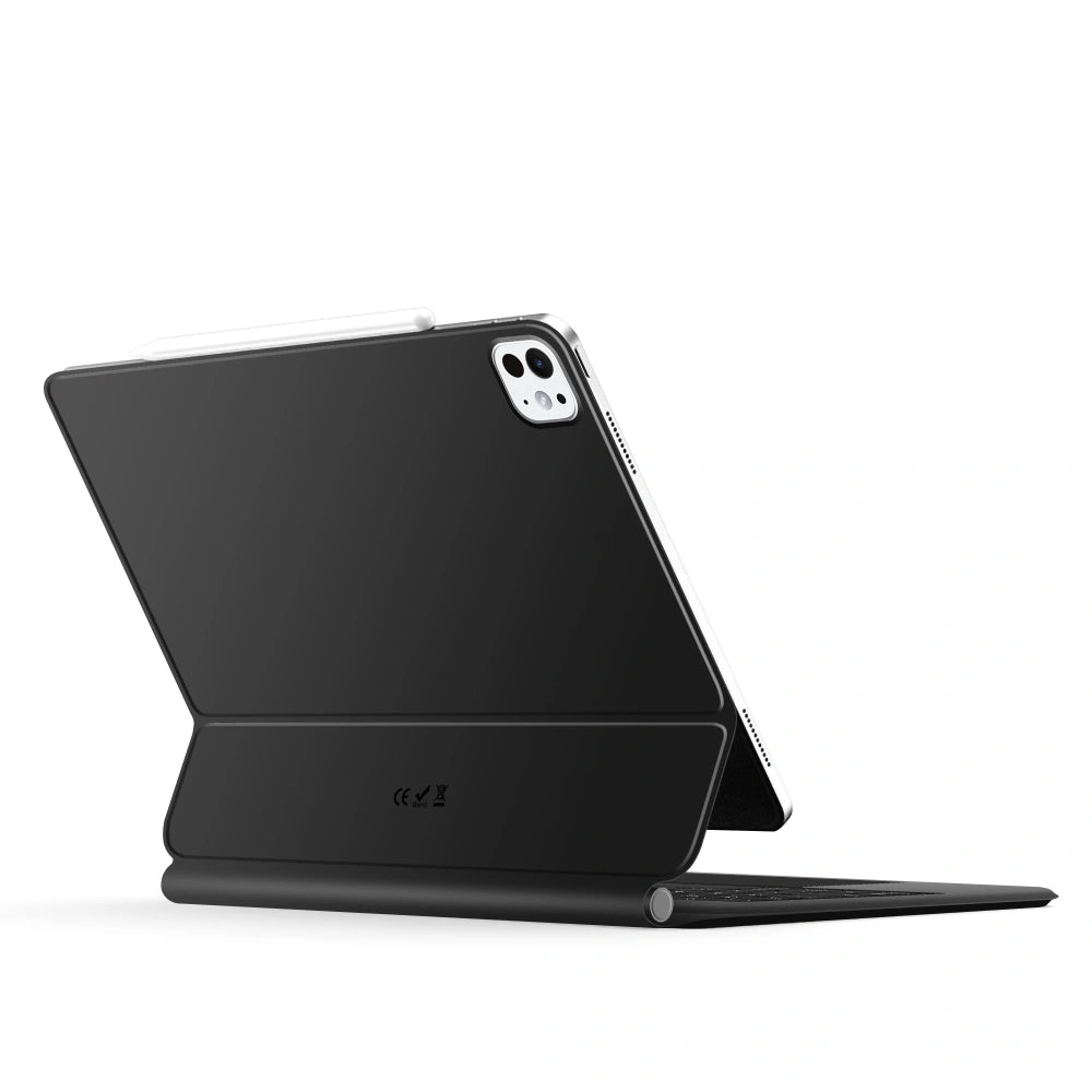 Étui avec clavier pour Apple iPad Pro 13 (2025) / (2024), Tech-Protect, SmartCase Magnétique, Noir