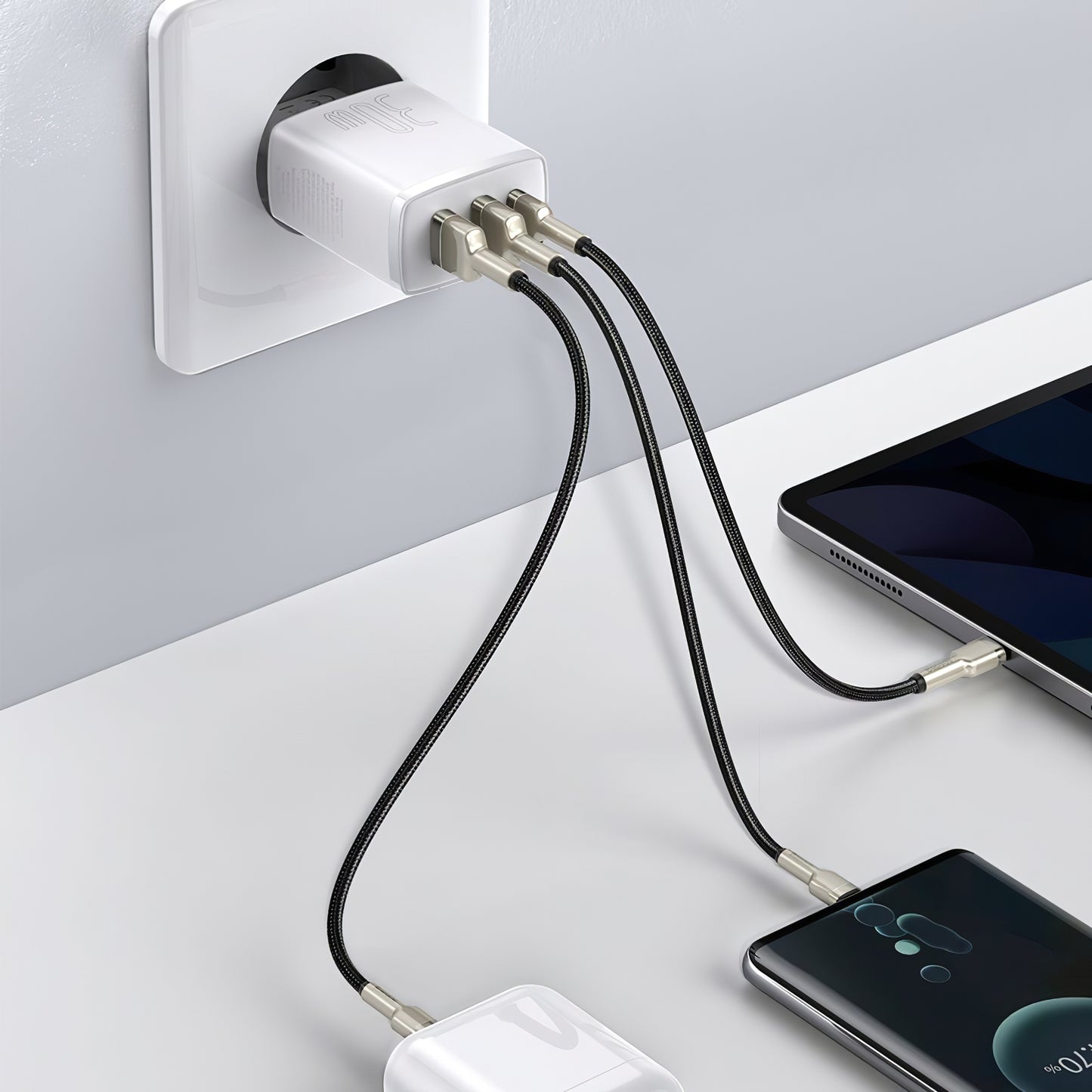 Chargeur réseau Baseus Compact, 30W, 1 x USB-C - 2 x USB-A, blanc CCXJ-E02