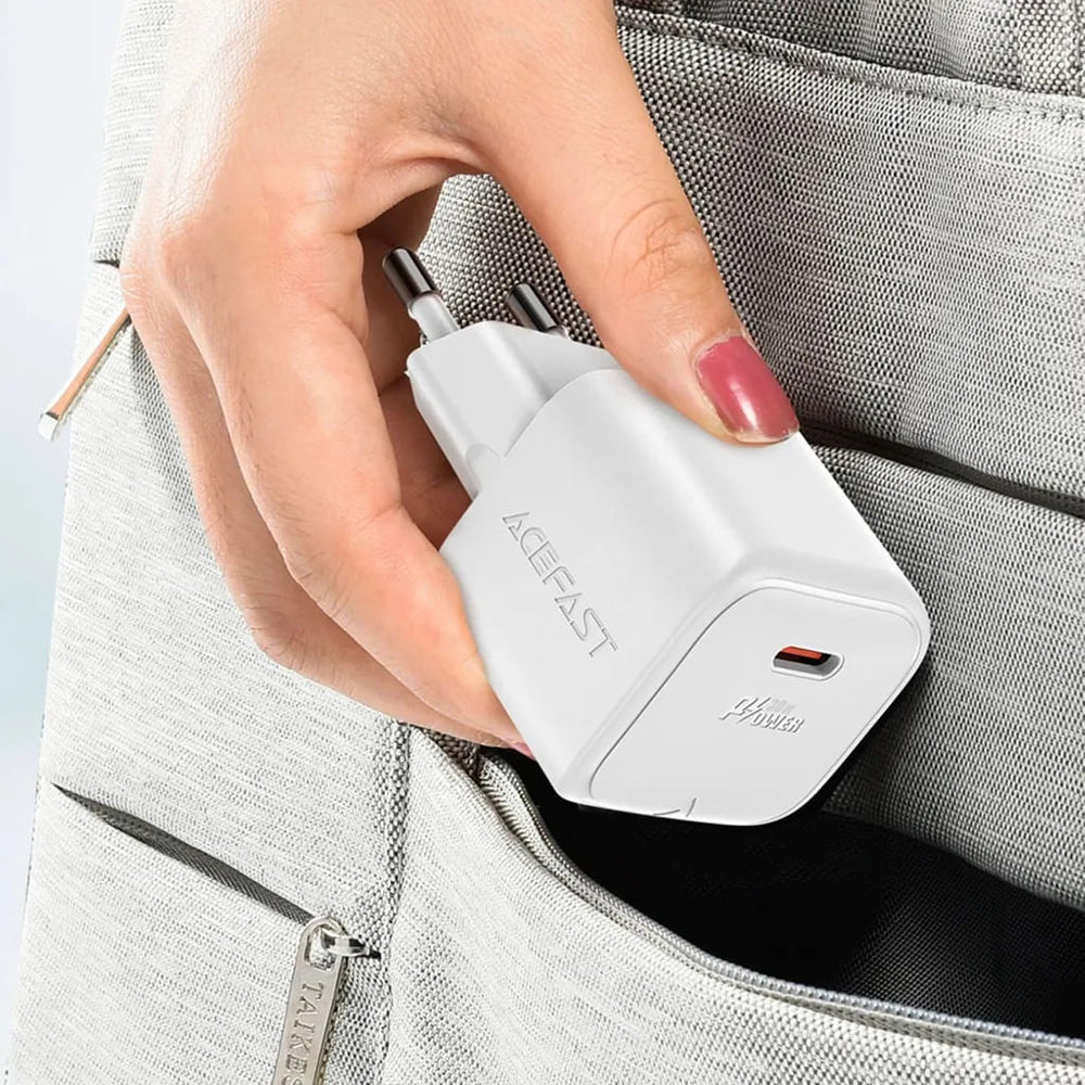 Chargeur réseau avec câble USB-C Acefast A77, 30W, 3A, 1 x USB-C, Blanc