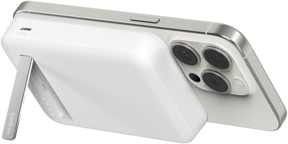 Batterie Externe Sans Fil Belkin BoostCharge Pro avec Support, 8000mAh, 15W, FQI, 1 x QI - 1 x USB-C, Blanche BPD007btWH