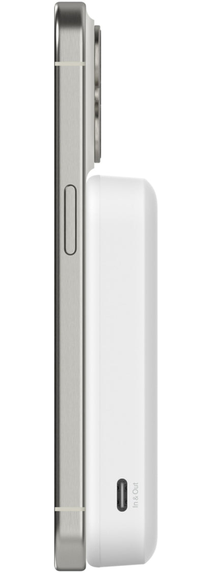 Batterie Externe Sans Fil Belkin BoostCharge Pro avec Support, 8000mAh, 15W, FQI, 1 x QI - 1 x USB-C, Blanche BPD007btWH