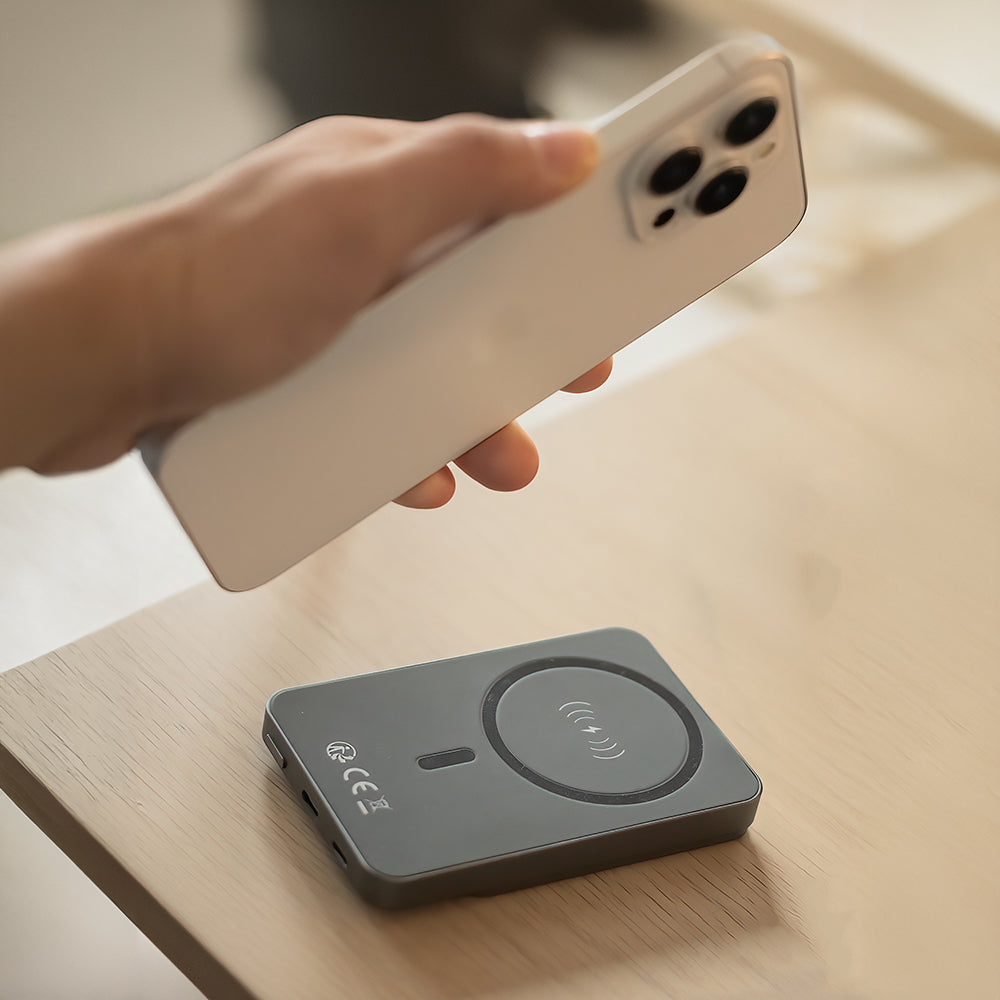 Batterie Externe Sans Fil Forever MATB-200, 5000mAh, 20W, PD + FQI, 1 x QI - 1 x USB-C, Noire