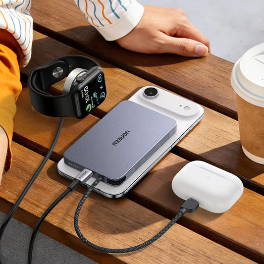 Batterie externe sans fil UGREEN PB570 (65839B), 10 000 mAh, 30 W, PD + FQI, 1 x Qi - 2 x USB-C, bleu