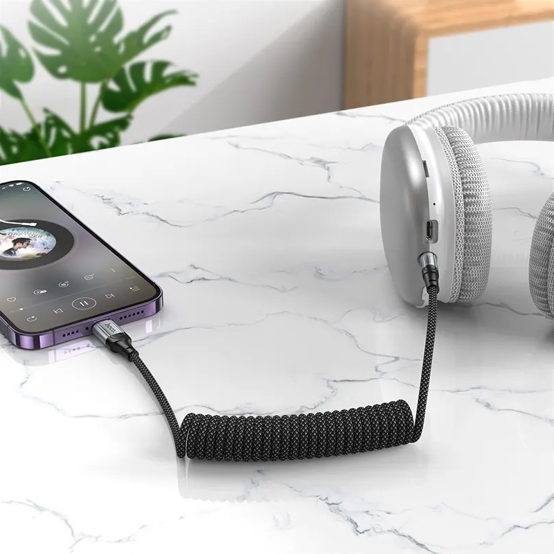 Câble Audio Lightning - 3.5mm HOCO UPA33A, 1.5m, Noir