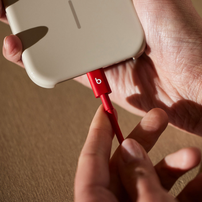 Câble de Données et de Charge USB-C - USB-C Beats, 1.5m, Rouge MDGF4ZM/A