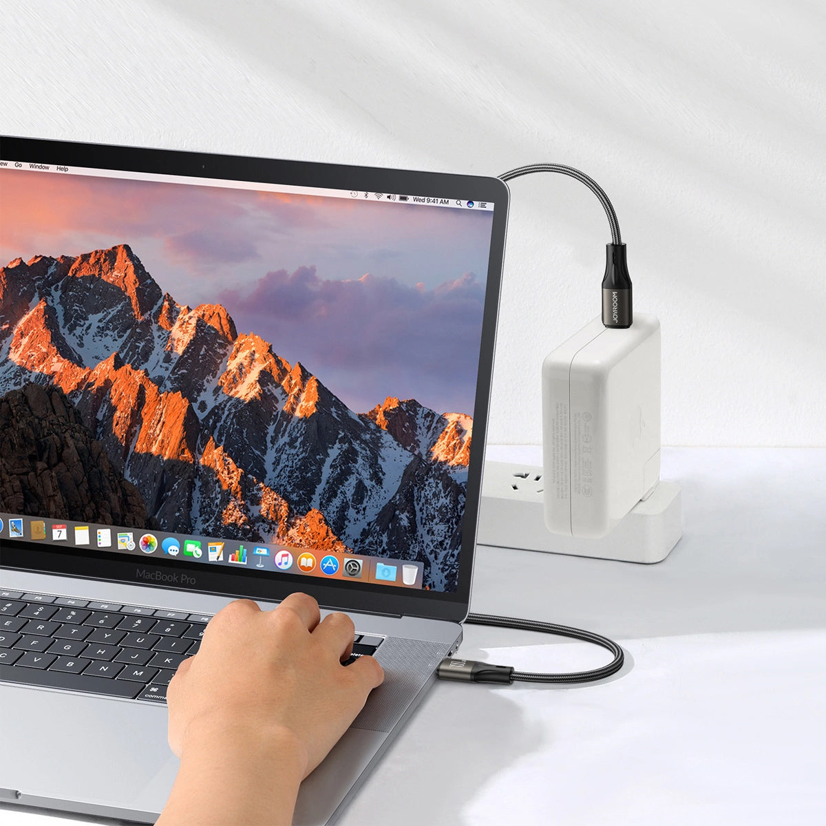 Câble de Données et de Charge USB-C - USB-C Joyroom S-A25 Light-Speed, 100W, 1.2m, Noir