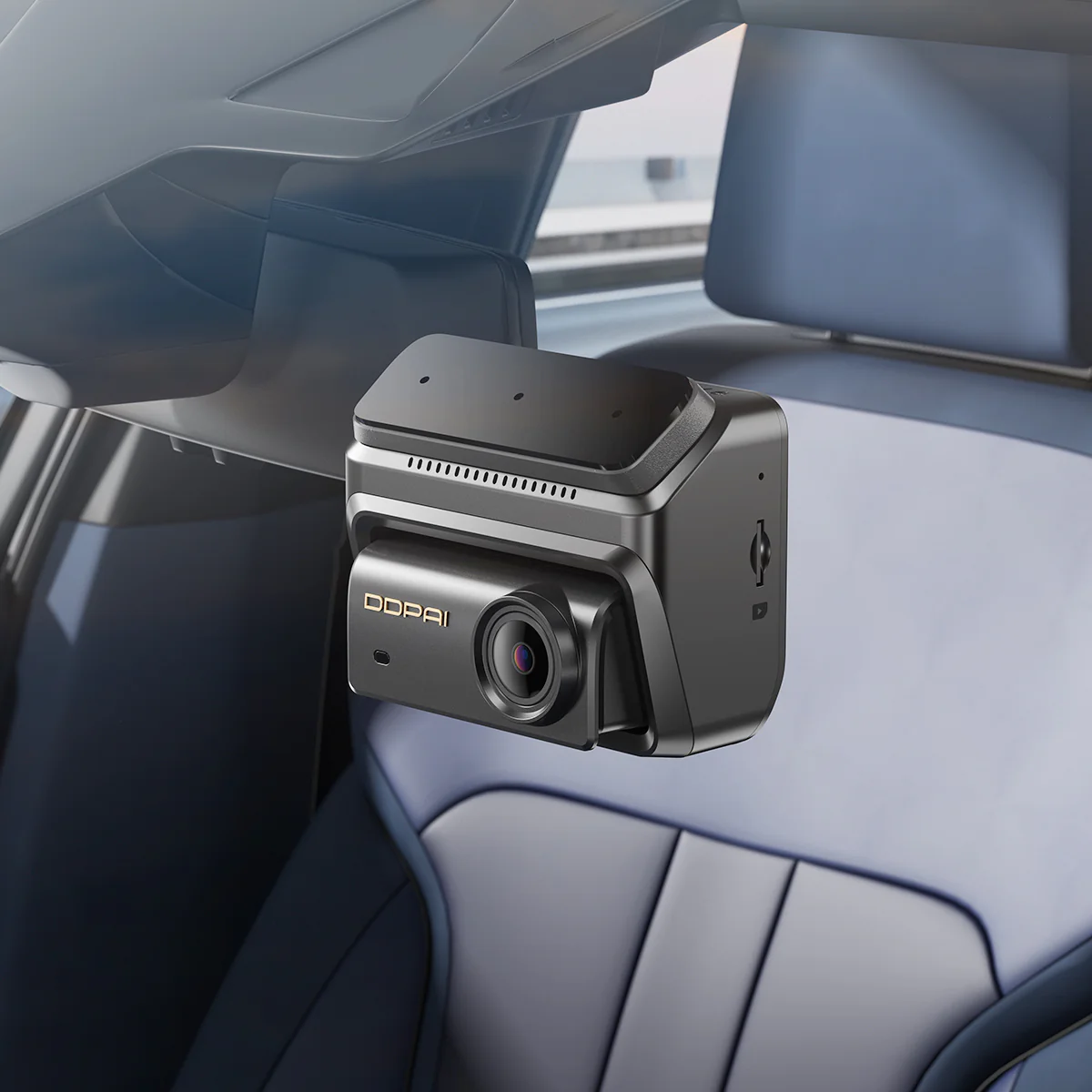 DDPAI Z90 Dual Front and Rear Car Camera, 4K, 64Gb, Wi-Fi, GPS, 3-inch Display