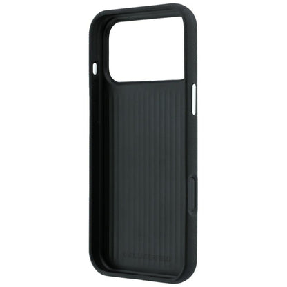 Coque pour Apple iPhone 18 Pro / 17 Pro, Karl Lagerfeld, Saffiano avec épingle représentant les têtes de Karl et Choupette et logo, noire