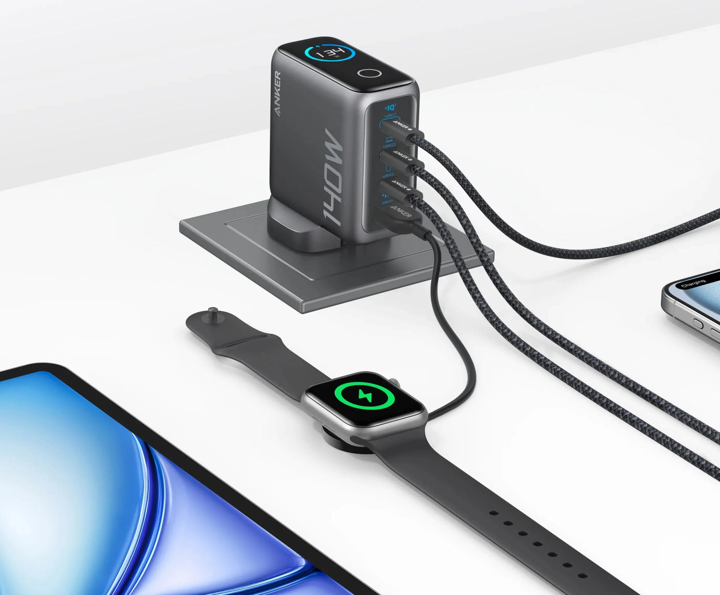 Chargeur réseau avec câble USB-C Anker Zolo, 140W, 5A, 1 x USB-A - 3 x USB-C, Noir B2697GZ1