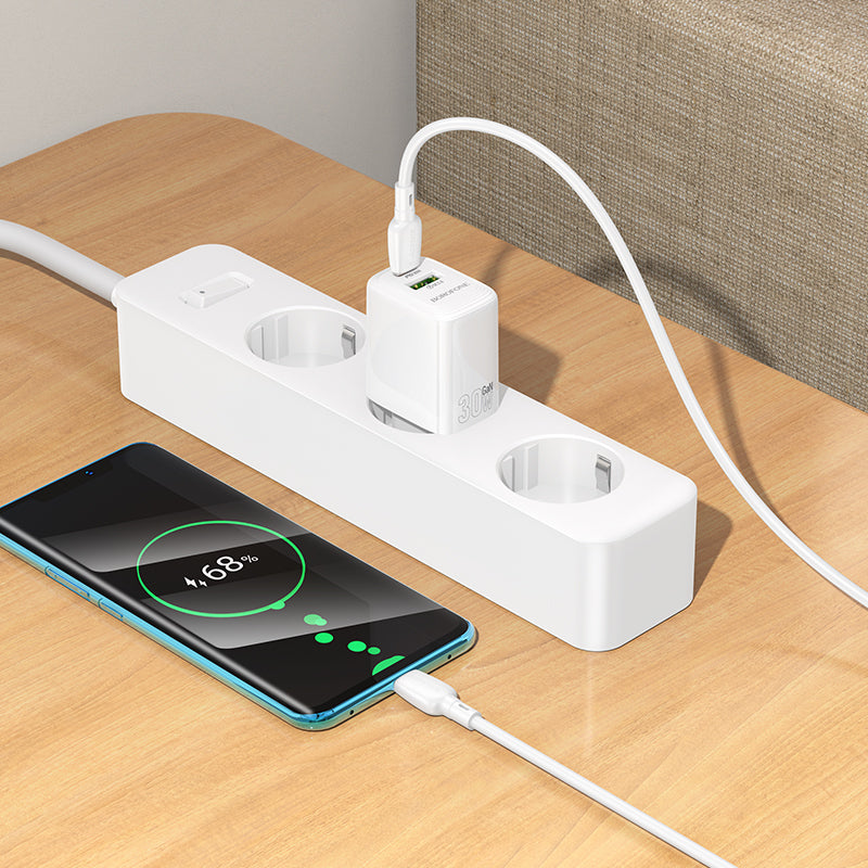 Chargeur réseau avec câble USB-C Borofone BN29 Fuente, 30W, 3A, 1 x USB-A - 1 x USB-C, Blanc