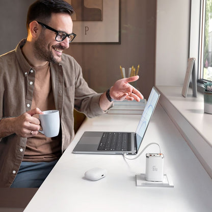 Chargeur Réseau avec Câble USB-C McDodo CH-4103 FreeGo Display, 67W, 3.35A, 1 x USB-A - 1 x USB-C, Blanc