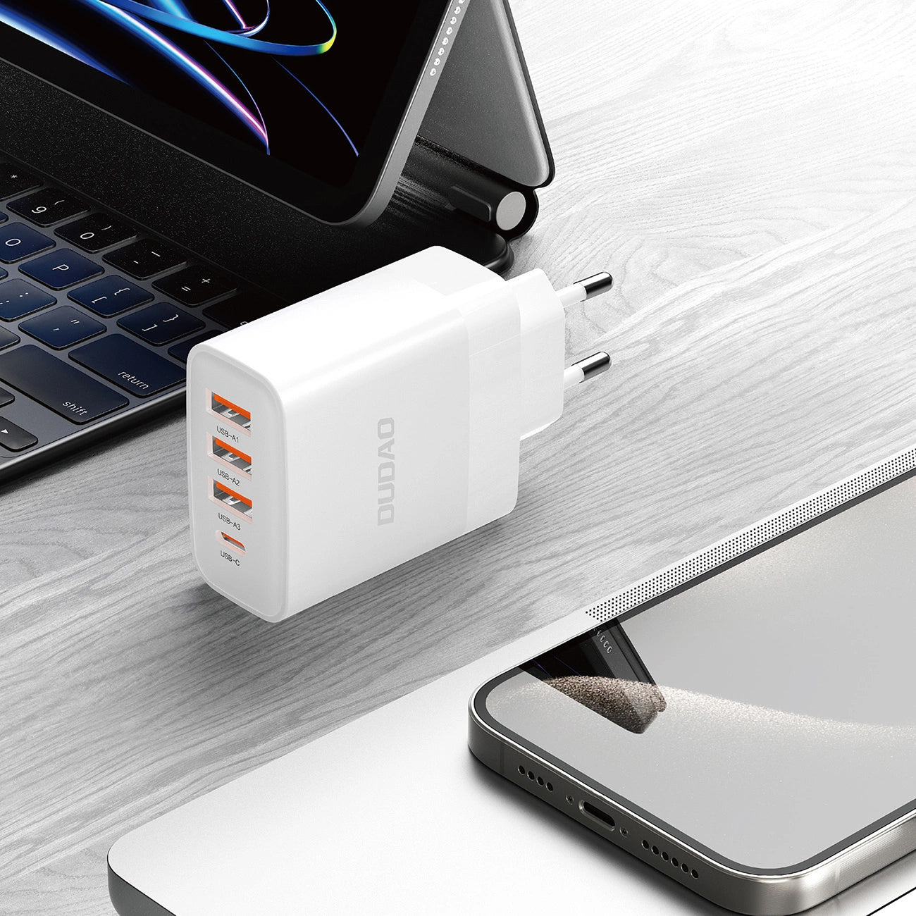 Chargeur réseau Dudao A5HEU, 20W, 3A, 1 x USB-C - 3 x USB-A, blanc 