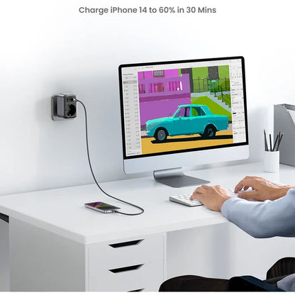 Chargeur Réseau UGREEN 15289 US, 30W, 3A, 2 x USB-A - 1 x USB-C - 1 x Schuko, Noir