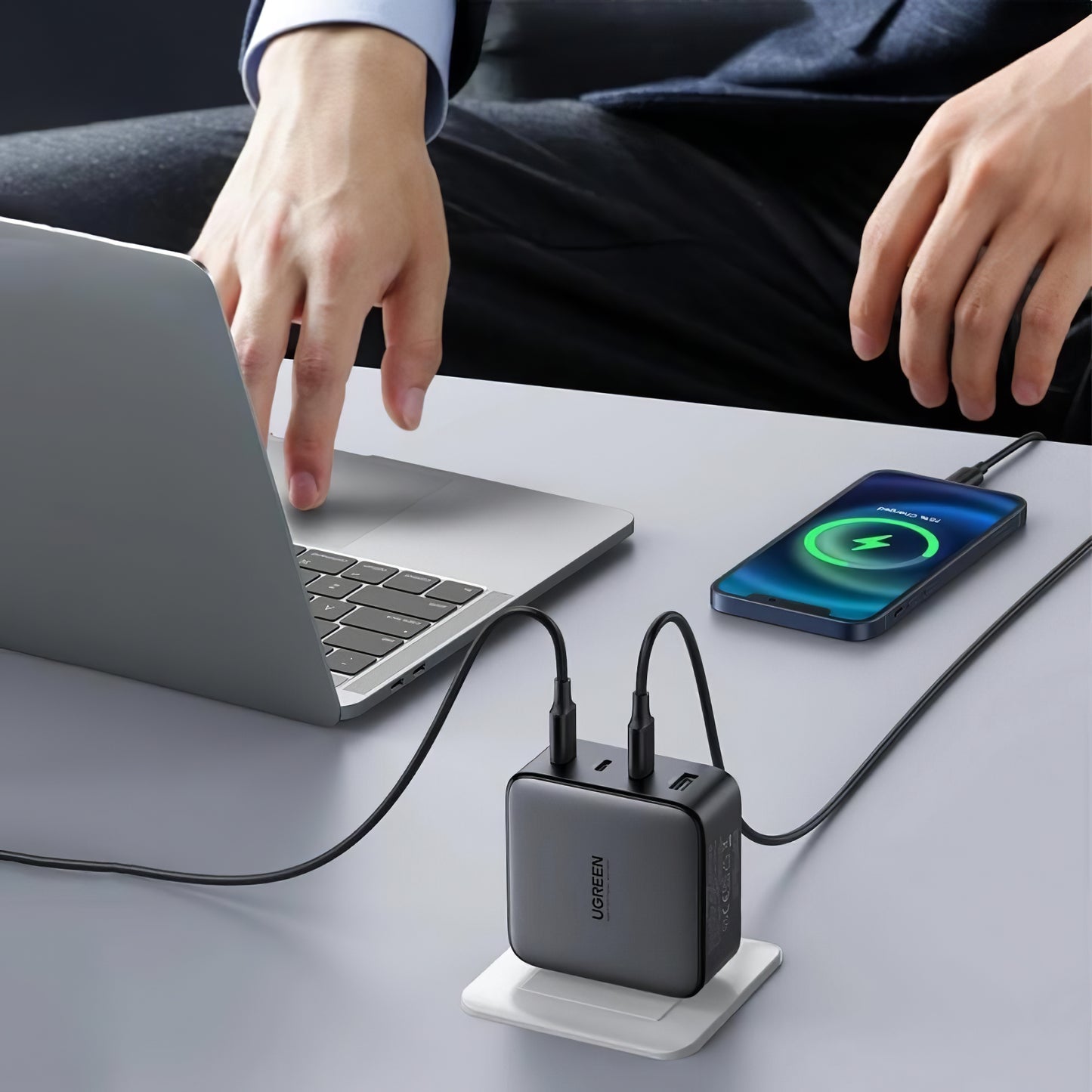 Chargeur réseau UGREEN CD226, 100W, 3A, 1 x USB-A - 3 x USB-C, Noir 